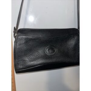 Vintage Dooney & Bourke Black Classic CrossBody Shoulder Clutch Bag Pebble
